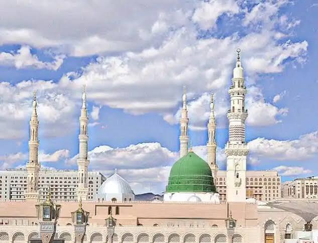 Deluxe Umrah Package